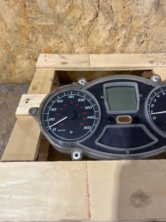 Strumentazione/Tachimetro Piaggio MP3 125/250/400cc e Piaggio Xevo dal 2009 al 2016